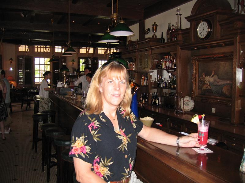 IMG_0462.JPG - Enjoying an original Singapore Sling