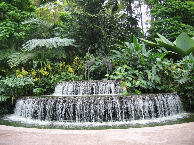 IMG_0385.JPG - Fountain in the Botanical Gardens