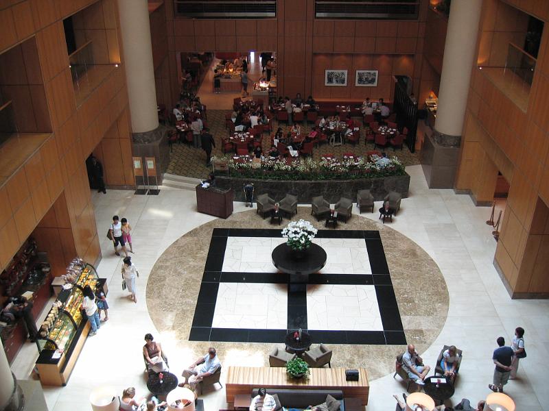 IMG_0413.JPG - Teh lobby of the Marriotte